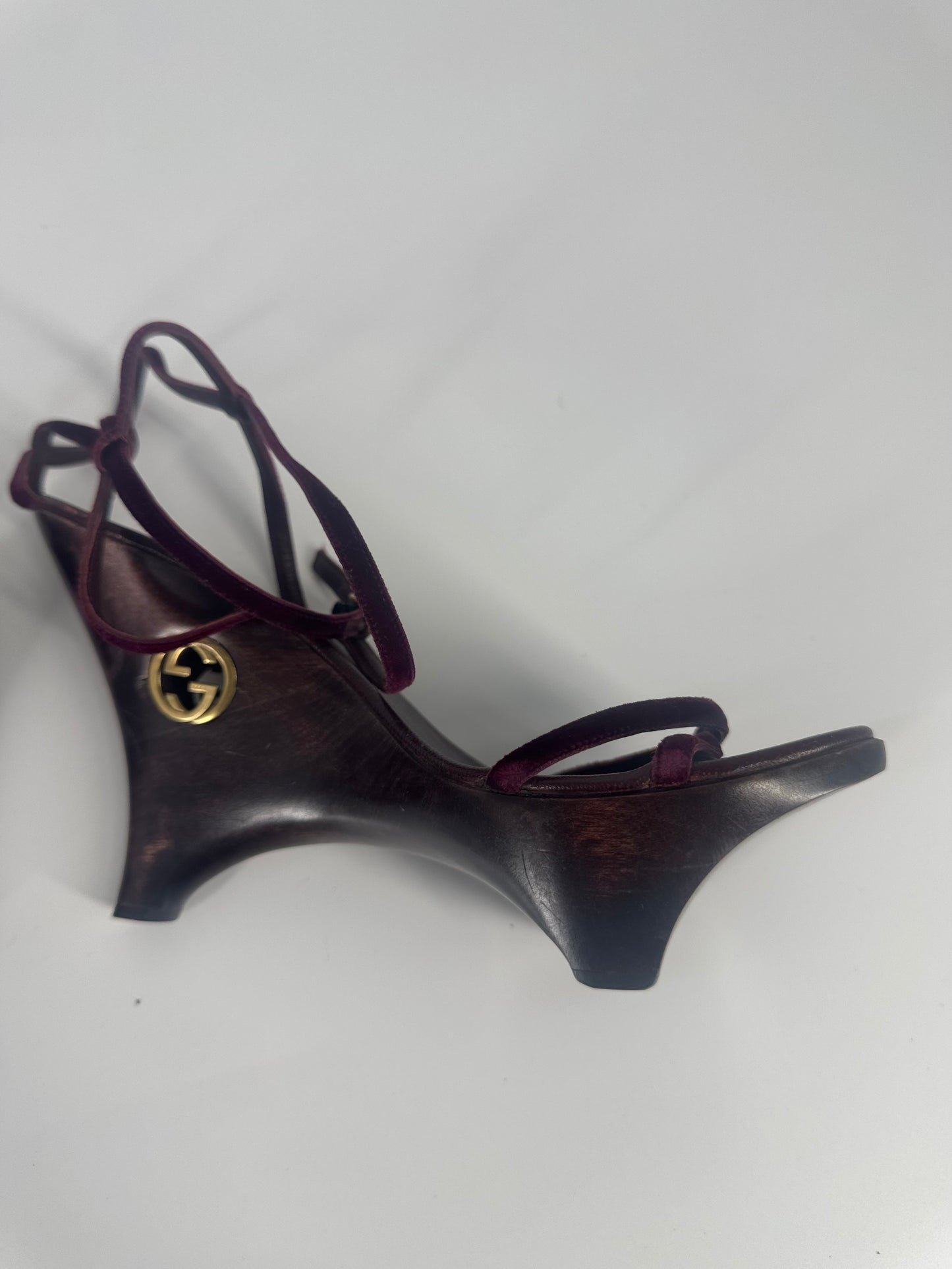 Gucci by Tom Ford 1996 'Geisha' Burgundy Wedges - EU 36-36.5 / US 6-6.5