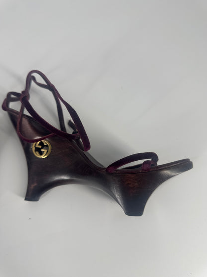 Gucci by Tom Ford 1996 'Geisha' Burgundy Wedges - EU 36-36.5 / US 6-6.5