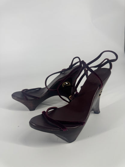 Gucci by Tom Ford 1996 'Geisha' Burgundy Wedges - EU 36-36.5 / US 6-6.5