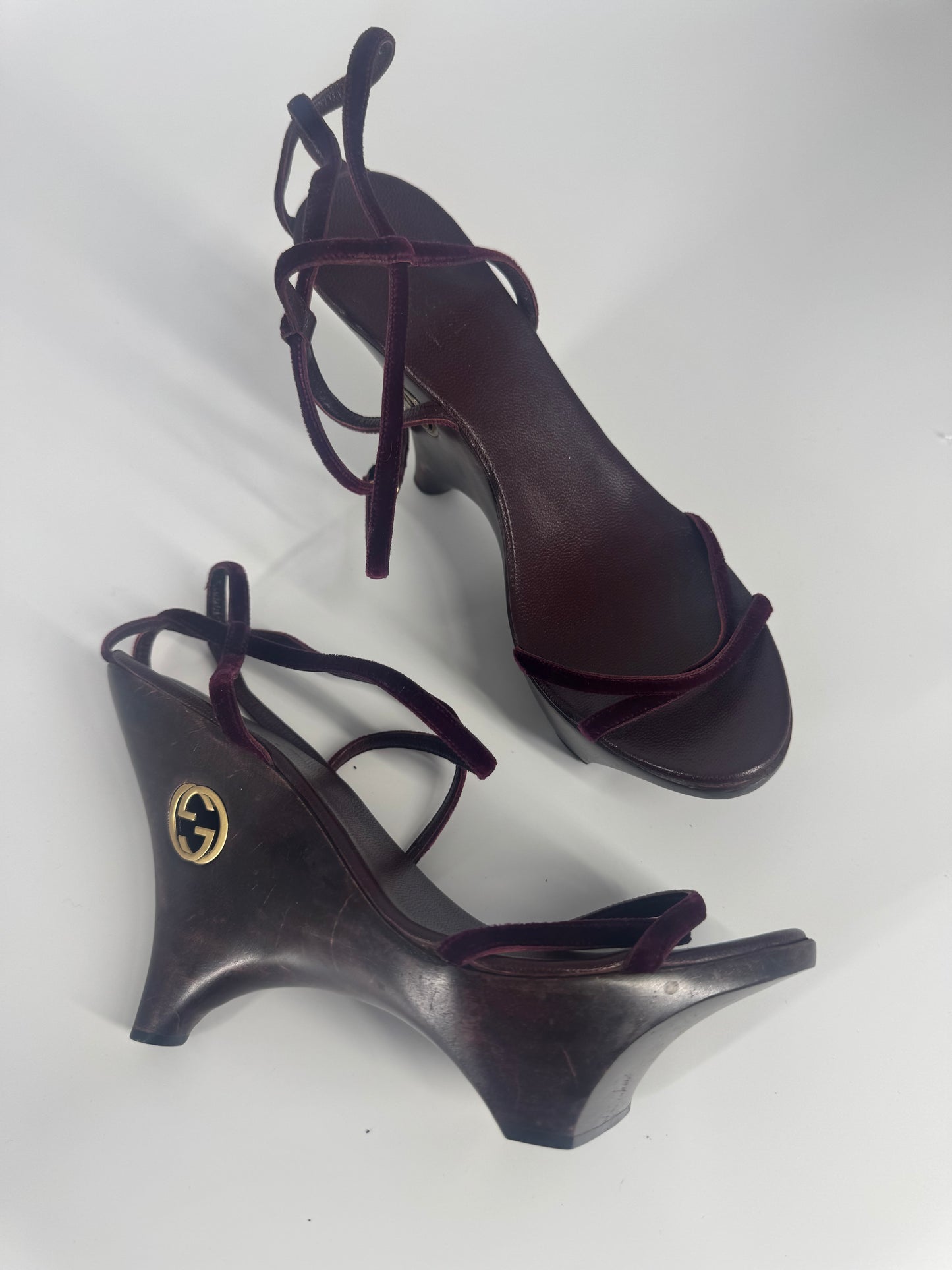 Gucci by Tom Ford 1996 'Geisha' Burgundy Wedges - EU 36-36.5 / US 6-6.5