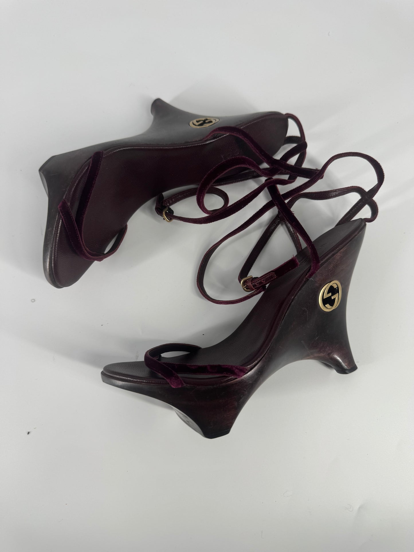 Gucci by Tom Ford 1996 'Geisha' Burgundy Wedges - EU 36-36.5 / US 6-6.5