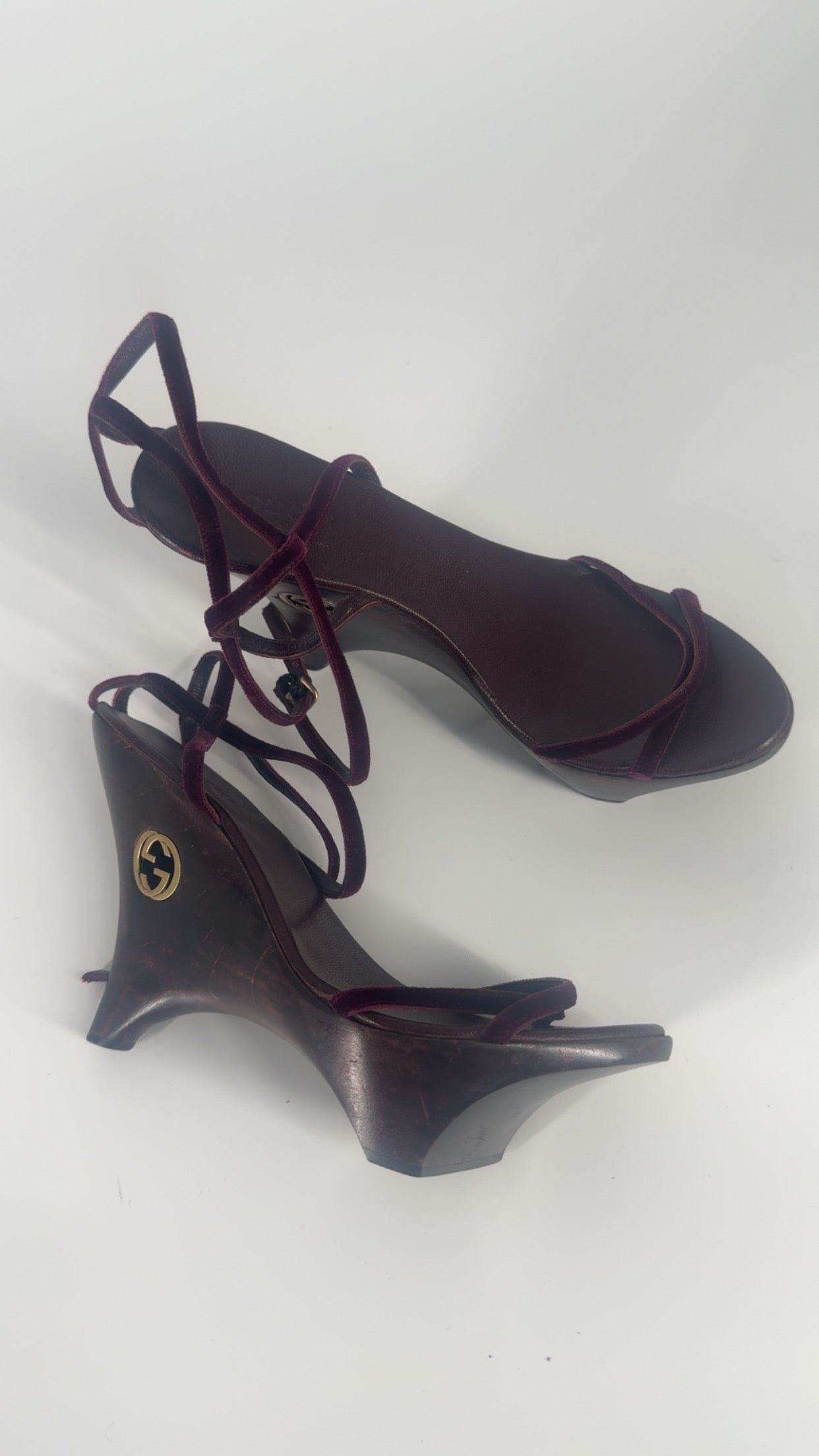 Gucci by Tom Ford 1996 'Geisha' Burgundy Wedges - EU 36-36.5 / US 6-6.5