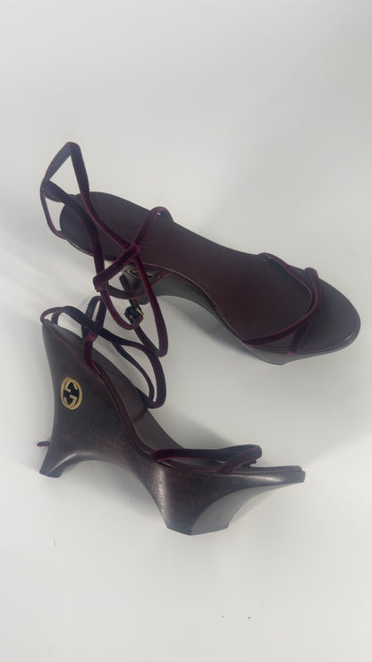 Gucci by Tom Ford 1996 'Geisha' Burgundy Wedges - EU 36-36.5 / US 6-6.5