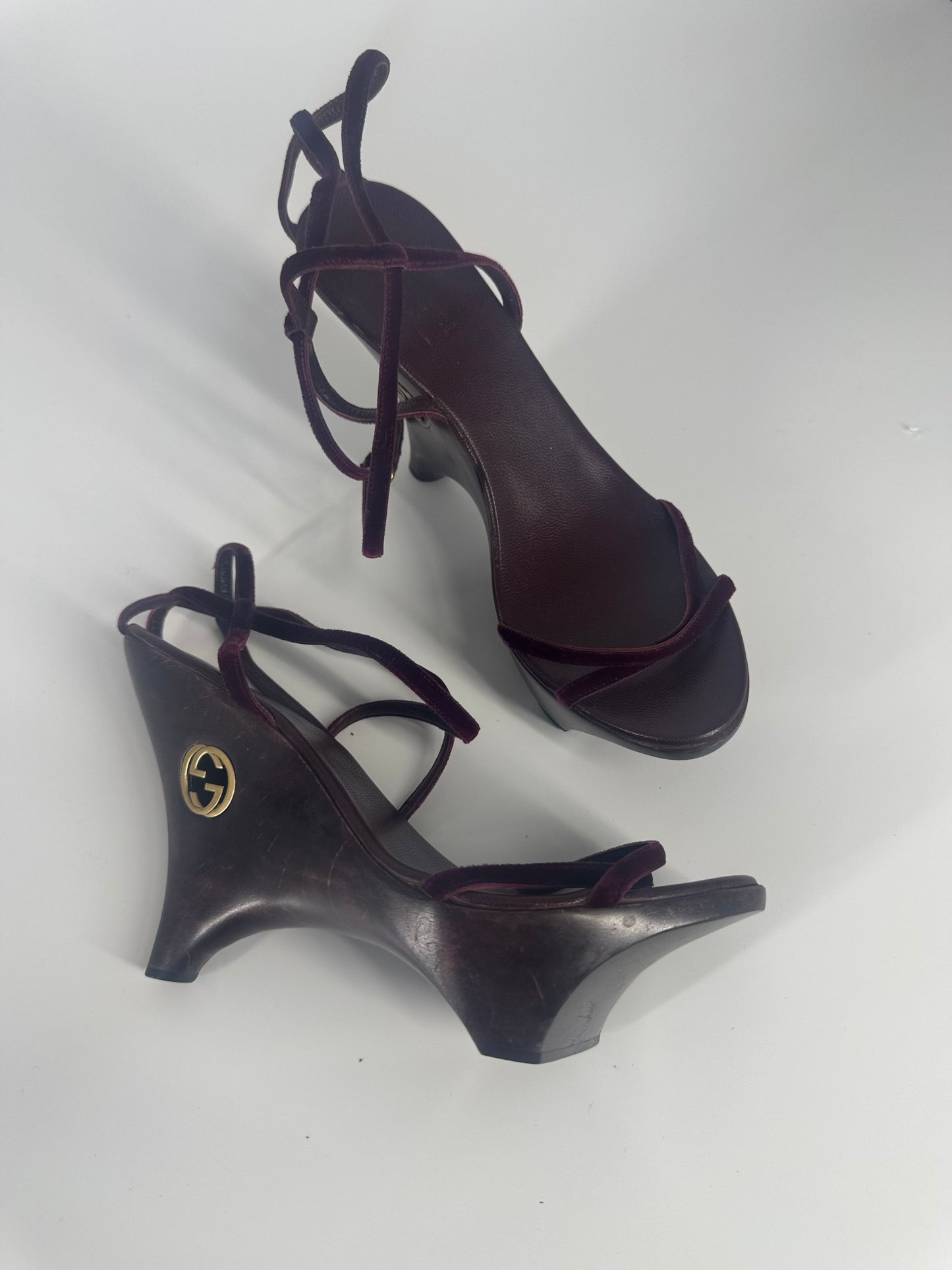 Gucci by Tom Ford 1996 'Geisha' Burgundy Wedges - EU 36-36.5 / US 6-6.5