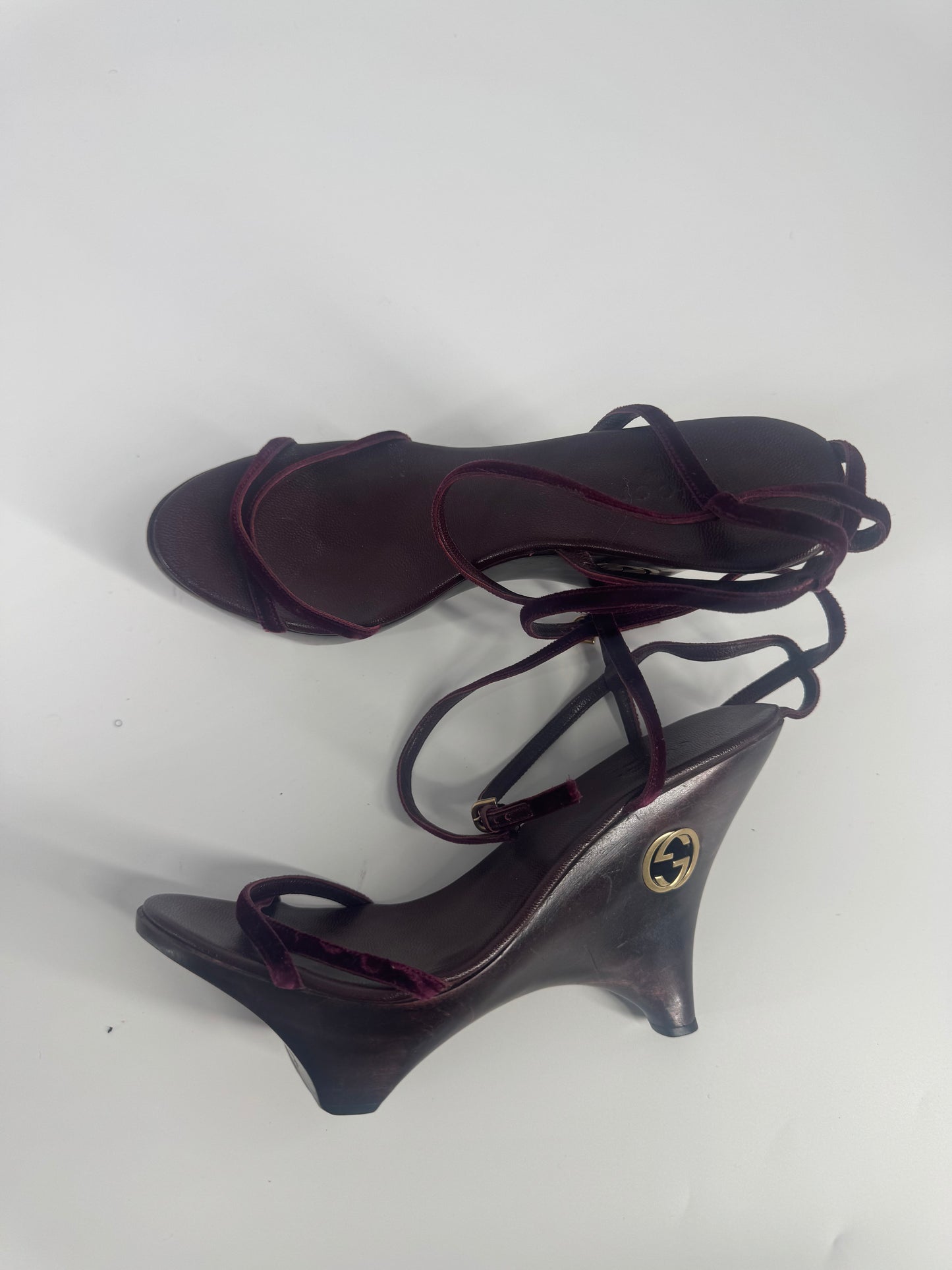 Gucci by Tom Ford 1996 'Geisha' Burgundy Wedges - EU 36-36.5 / US 6-6.5