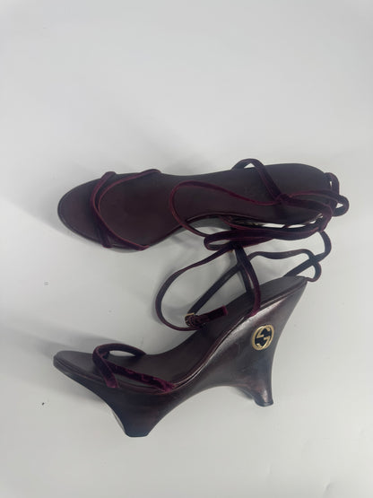 Gucci by Tom Ford 1996 'Geisha' Burgundy Wedges - EU 36-36.5 / US 6-6.5