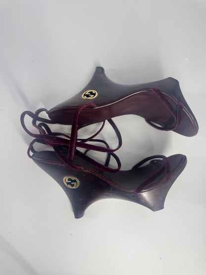 Gucci by Tom Ford 1996 'Geisha' Burgundy Wedges - EU 36-36.5 / US 6-6.5